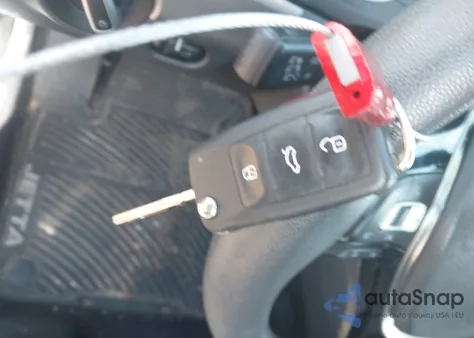 2017 Volkswagen Jetta 1.4T S z USA, uszkodzony, nr VIN 3VW2B7AJ9HM375944